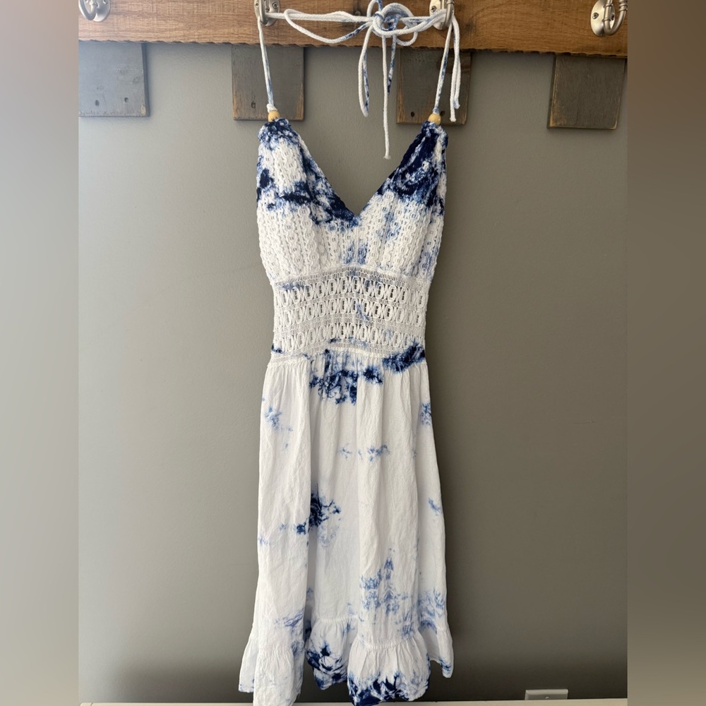 Elegant Blue and White Tie-Dye Dress